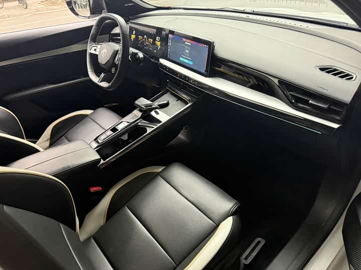 Photo 6 - MG Motor 5 Scorpio