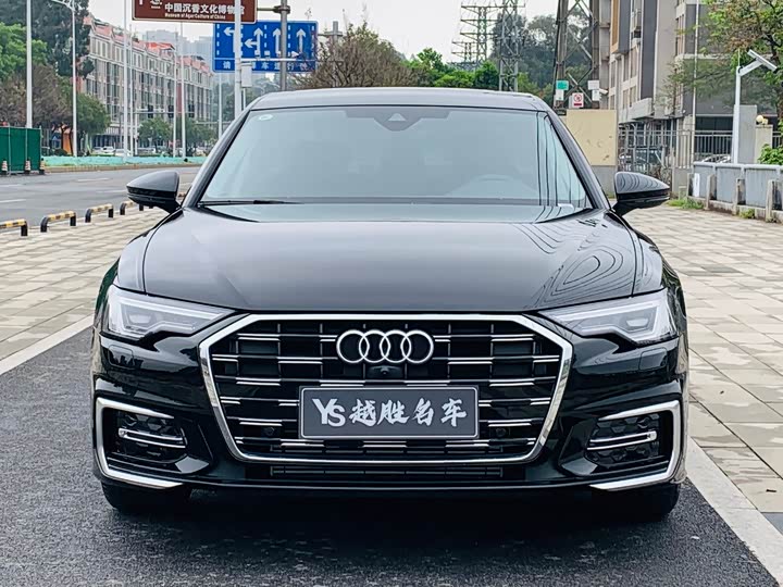 Фото 2 - Audi A6L