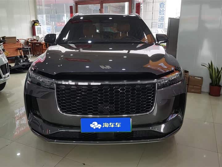 Фото 2 - LiXiang One