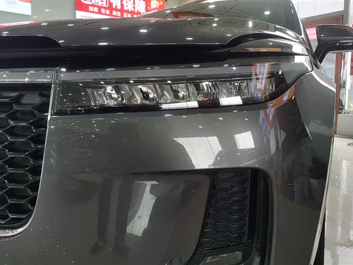 Фото 5 - LiXiang One