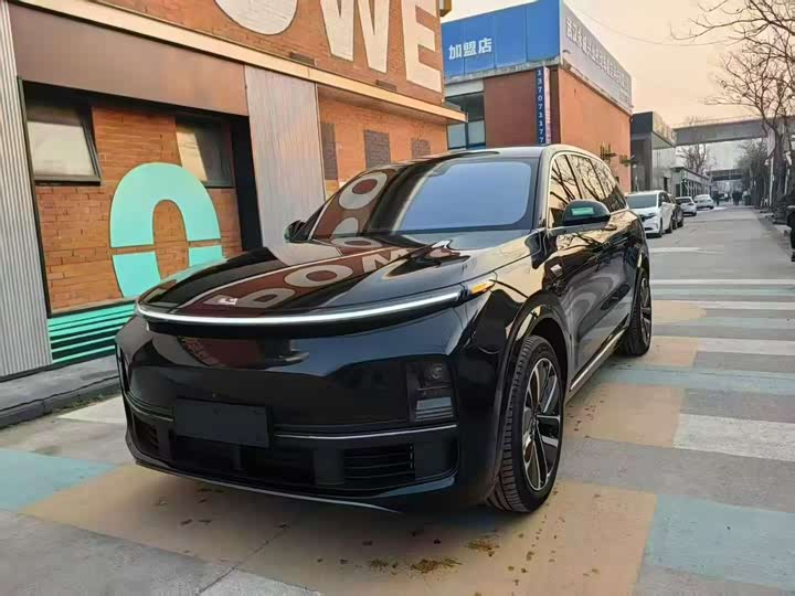 Фото 1 - LiXiang L9