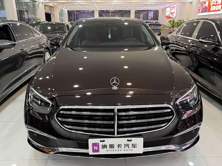 Photo 2 - Mercedes-Benz E-Class