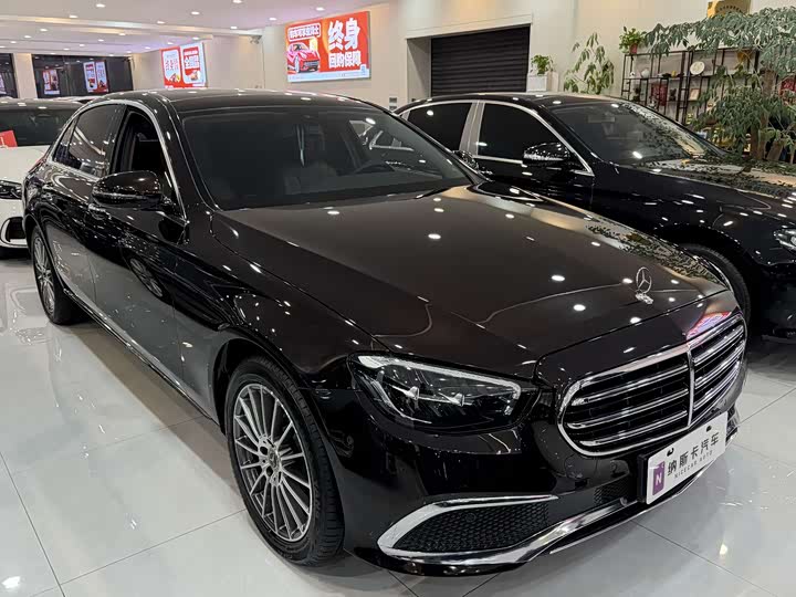 Photo 3 - Mercedes-Benz E-Class