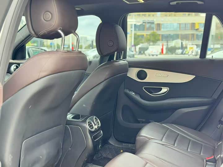 Photo 5 - Mercedes-Benz GLC-Class