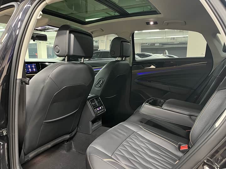 Фото 6 - Volkswagen Passat