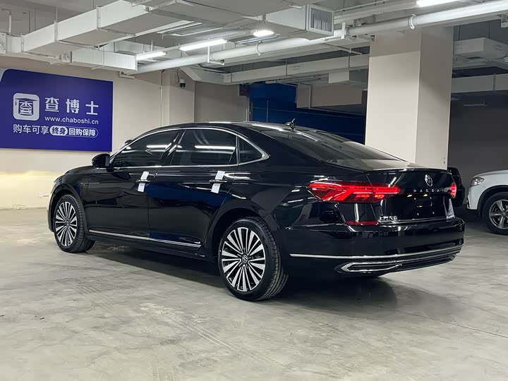 Фото 7 - Volkswagen Passat