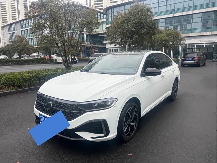 Фото 1 - Volkswagen Lavida