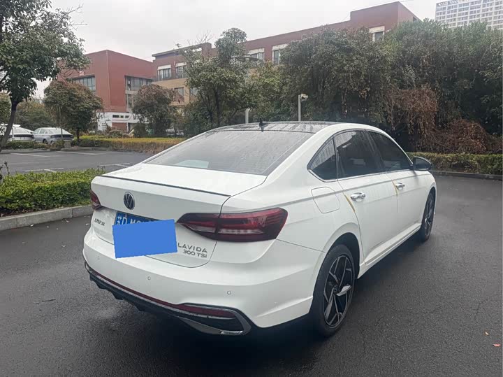 Фото 6 - Volkswagen Lavida