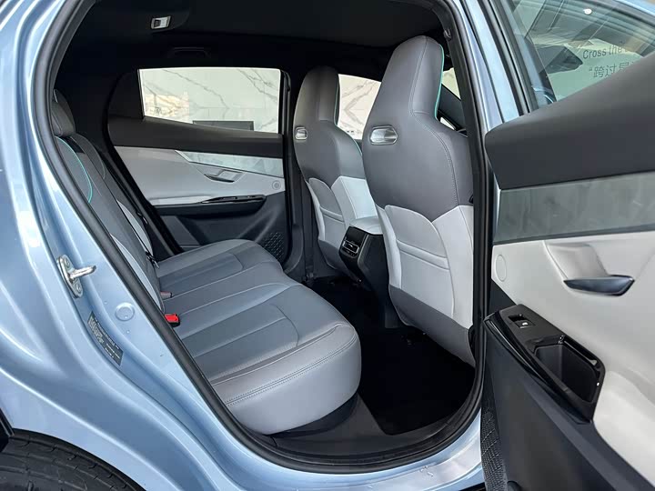 Photo 9 - Changan UNI-T