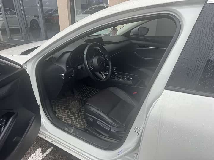 Photo 6 - Mazda 3 (Axela)