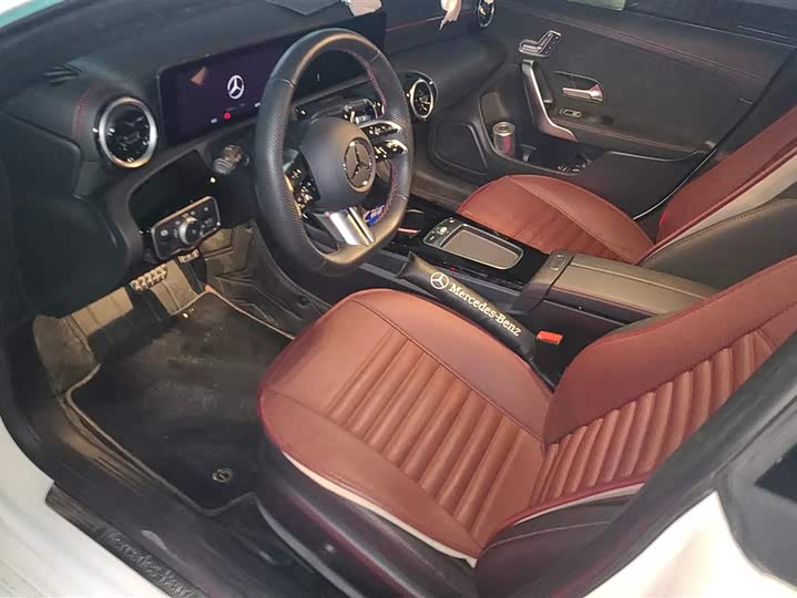 Фото 9 - Mercedes-Benz CLA-Class