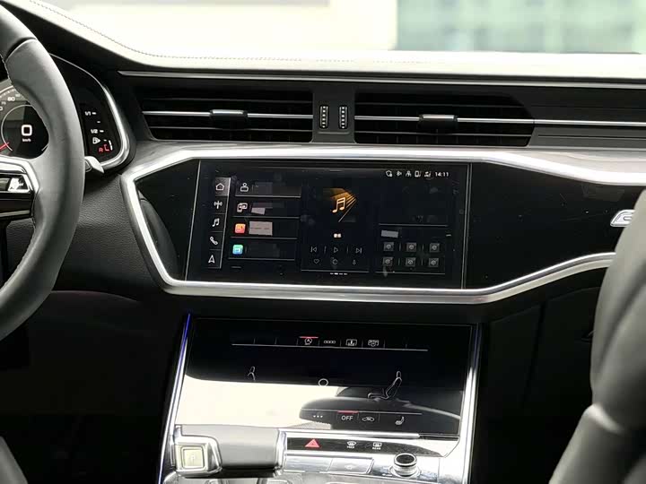 Фото 5 - Audi A6L