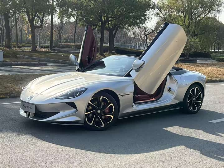 Фото 1 - MG Motor Cyberster