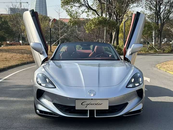 Фото 2 - MG Motor Cyberster