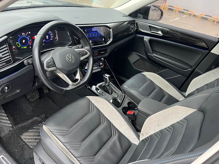 Фото 7 - Volkswagen Tayron GTE Hybrid