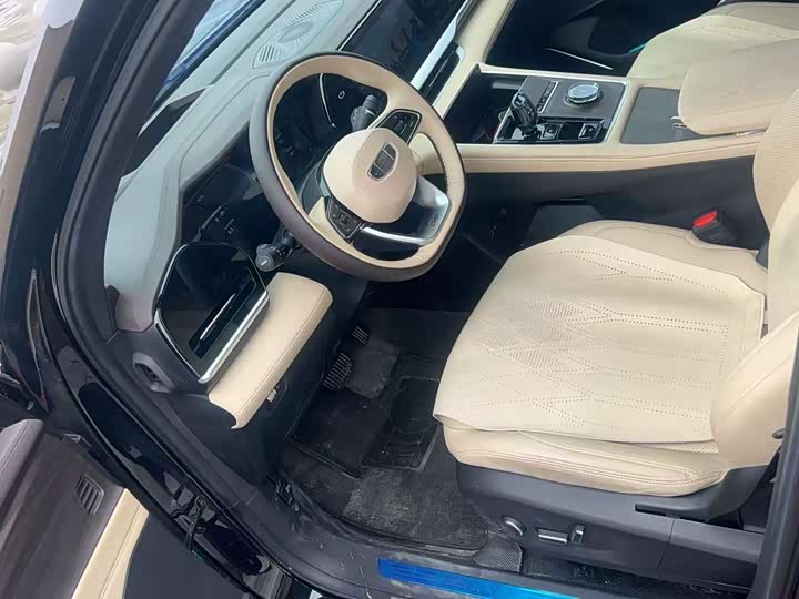 Photo 3 - Geely Monjaro