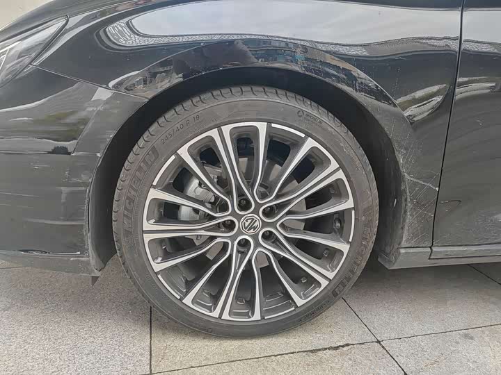 Фото 7 - MG Motor 7