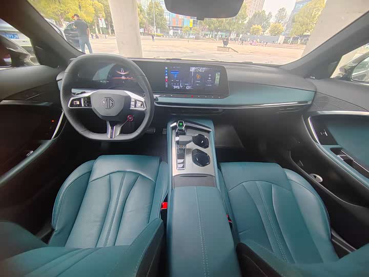 Фото 9 - MG Motor 7