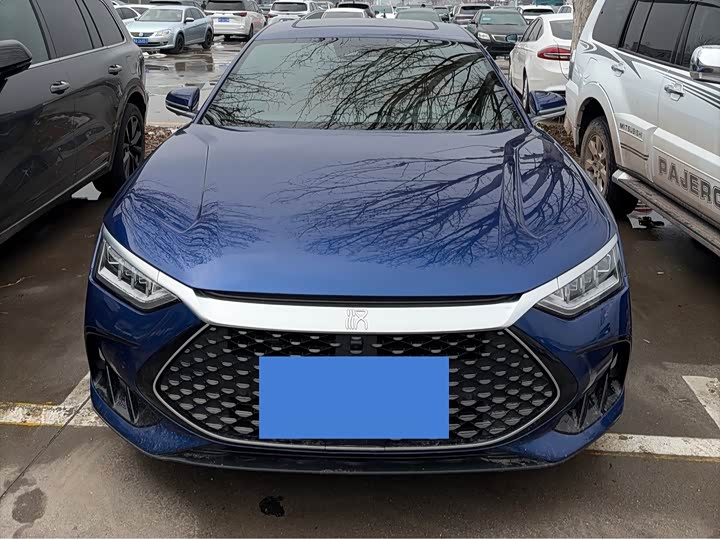 Фото 2 - BYD Han