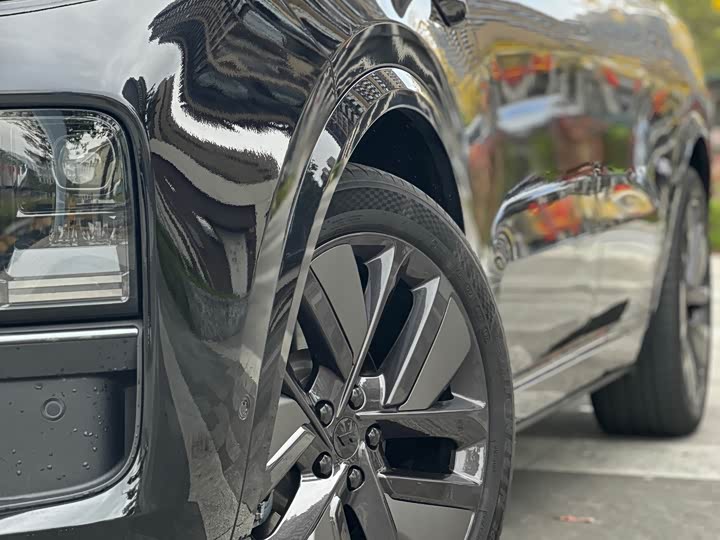 Фото 2 - LiXiang L9