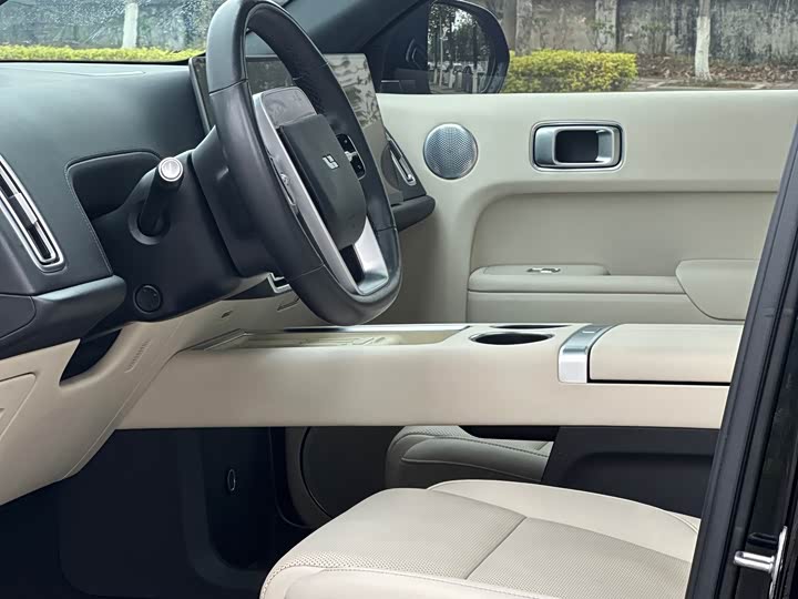 Фото 9 - LiXiang L9