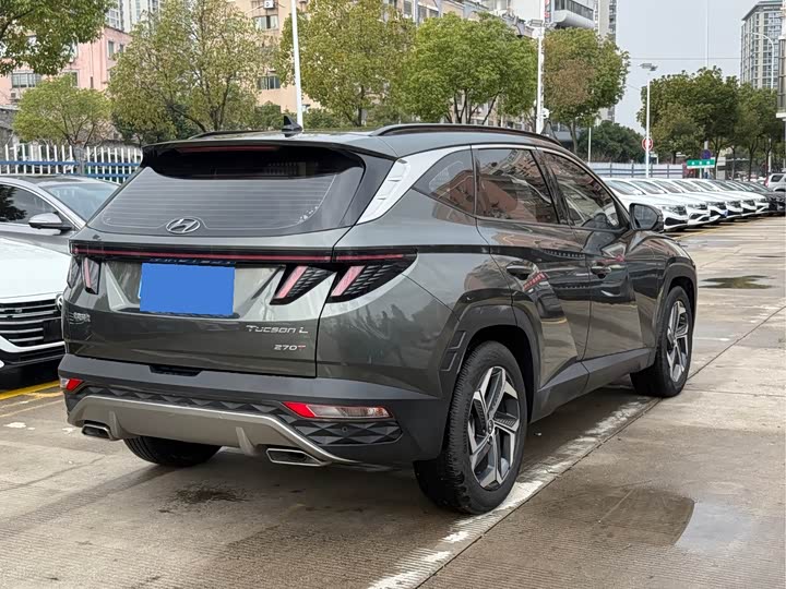 Фото 4 - Hyundai Tucson L