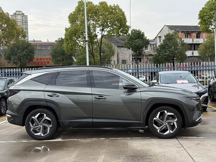 Фото 7 - Hyundai Tucson L