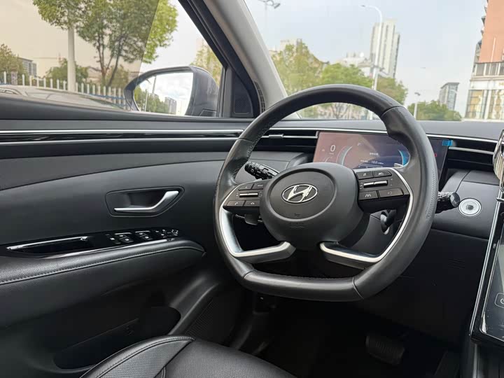 Фото 9 - Hyundai Tucson L