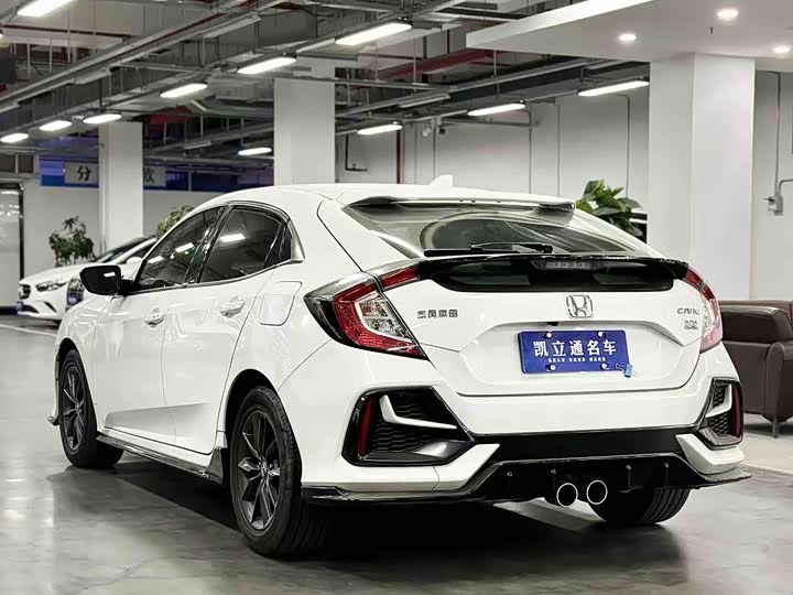 Фото 4 - Honda Civic