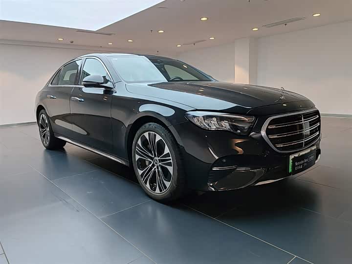 Фото 2 - Mercedes-Benz E-Class Hybrid