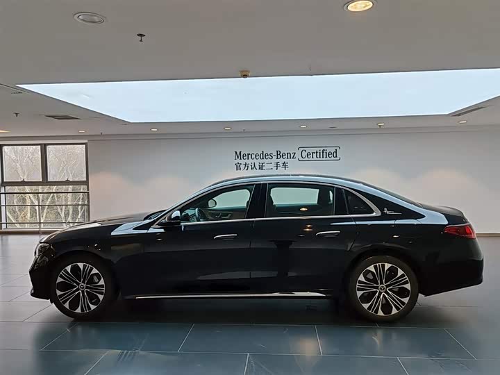 Фото 7 - Mercedes-Benz E-Class Hybrid