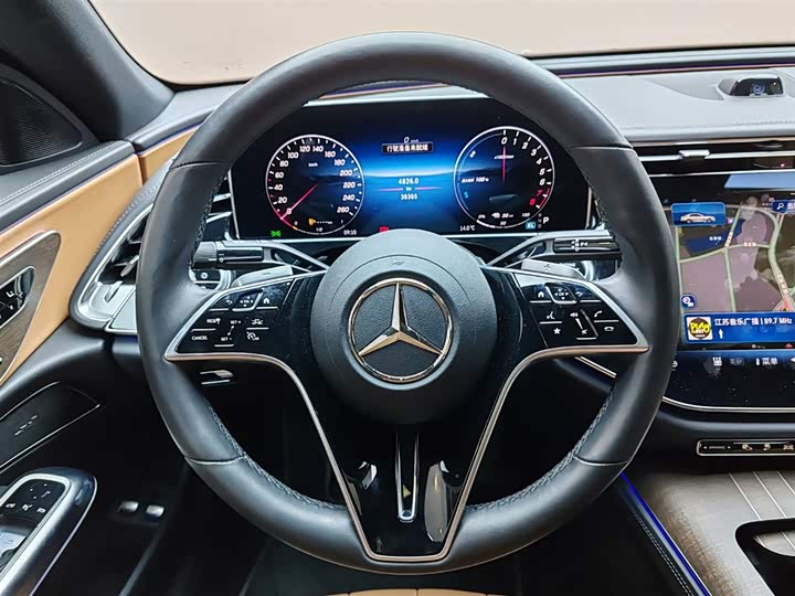 Фото 9 - Mercedes-Benz E-Class Hybrid