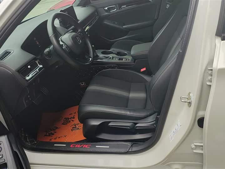 Фото 9 - Honda Civic