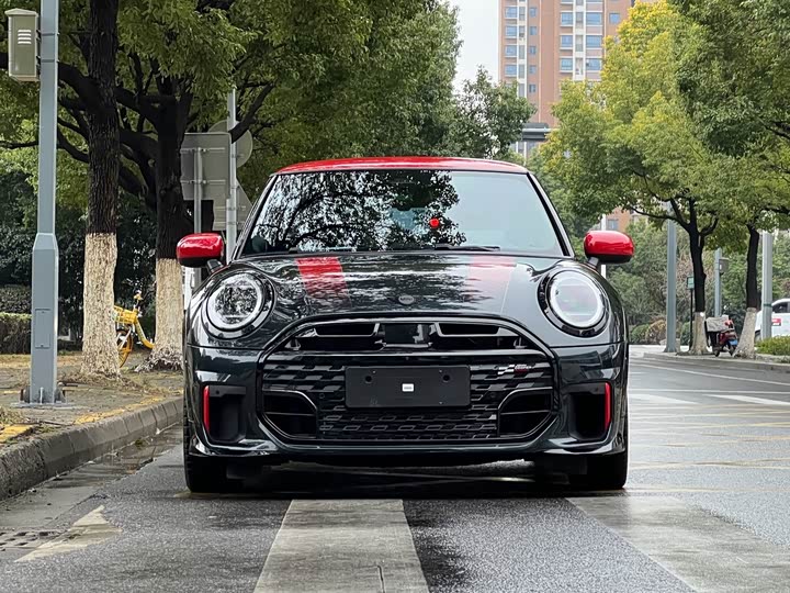 Фото 2 - Mini Cooper JCW