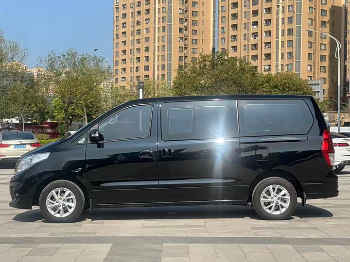 Фото 4 - Dongfeng Forthing Lingzhi Plus