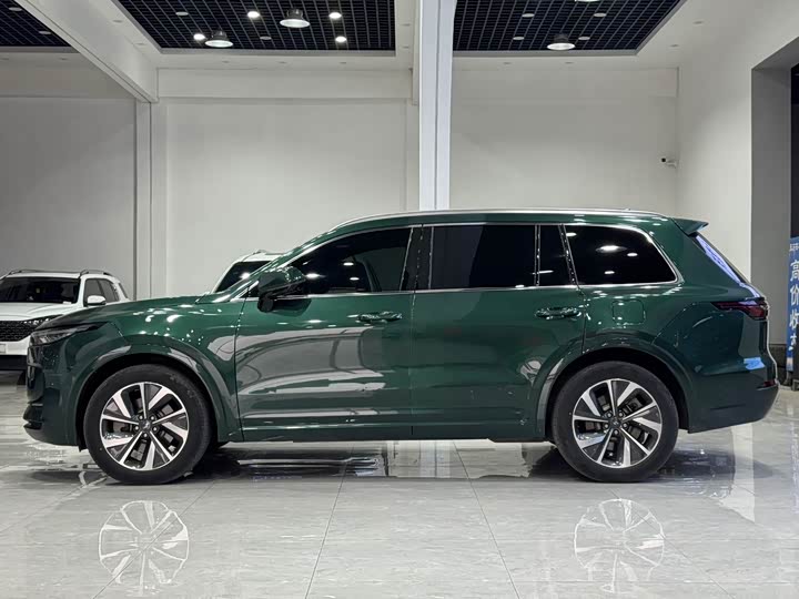 Фото 3 - LiXiang One