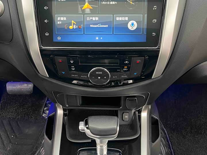 Фото 6 - Nissan Terra