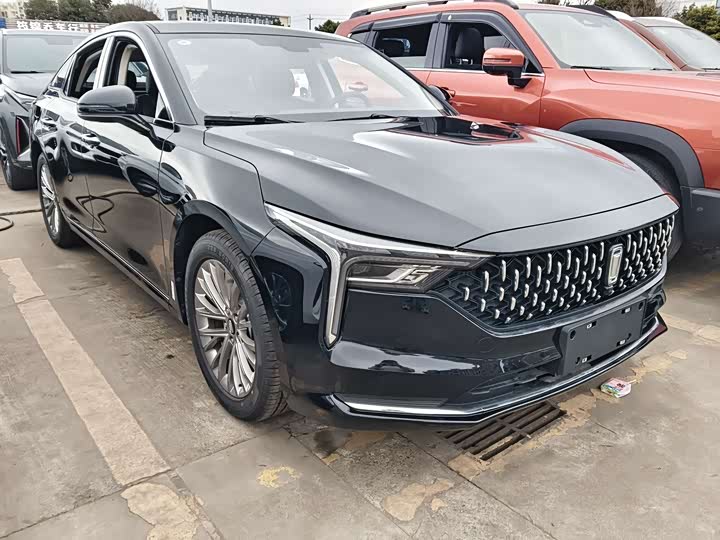 Фото 2 - Bestune B70