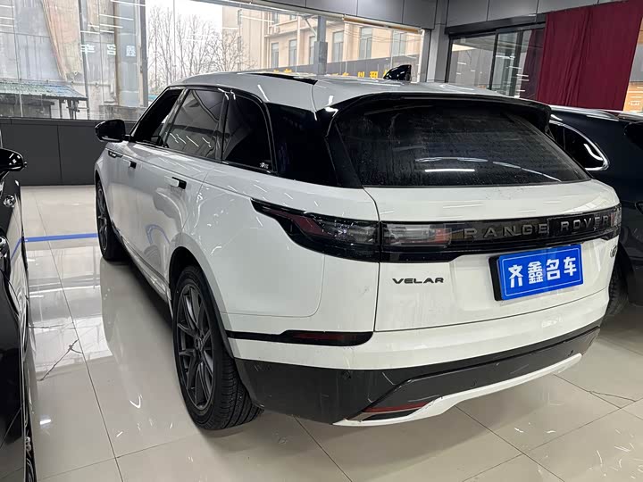 Photo 9 - Land Rover Range Rover Velar