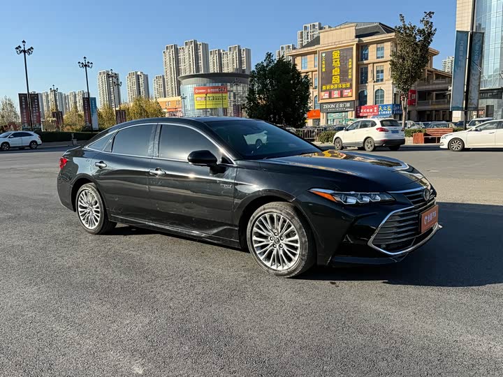 Фото 3 - Toyota Avalon