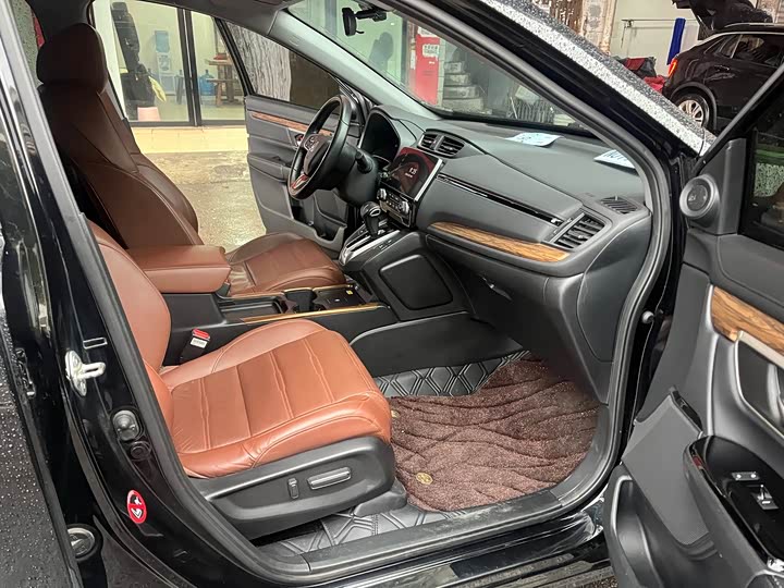 Photo 4 - Honda CR-V