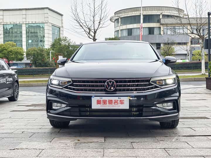 Фото 2 - Volkswagen Magotan