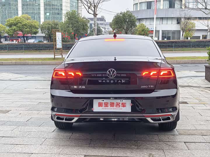 Фото 5 - Volkswagen Magotan