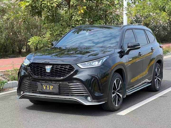 Фото 1 - Toyota Crown Kluger