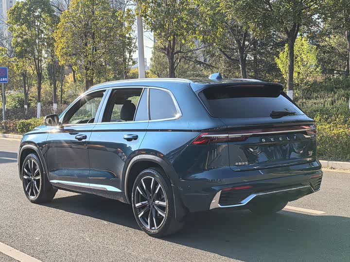 Фото 7 - Geely Monjaro