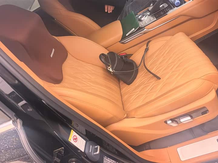 Photo 8 - Tank 500 Hybrid