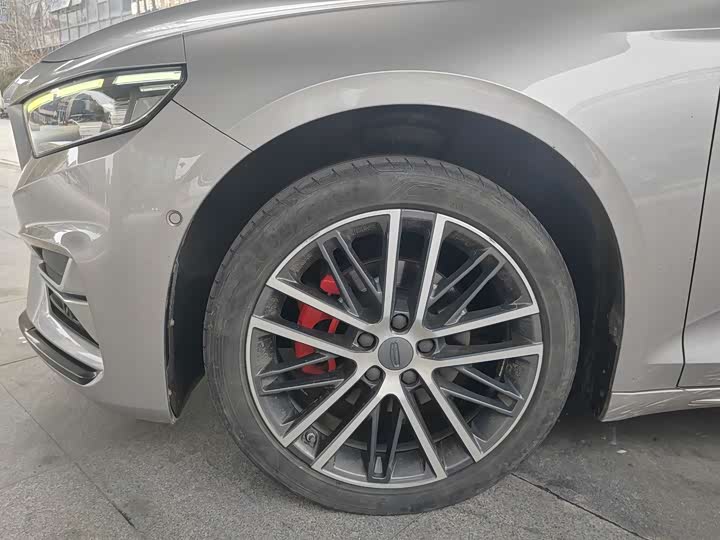 Фото 5 - Geely Preface