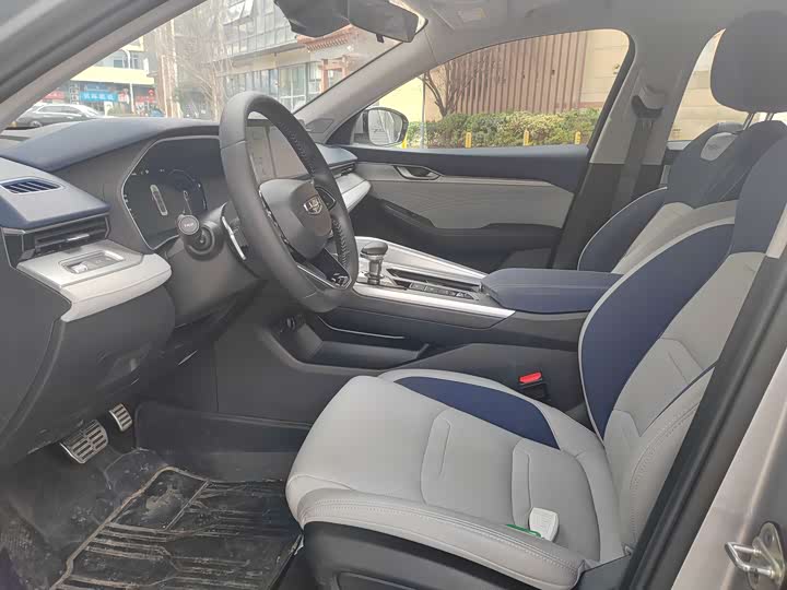 Фото 7 - Geely Preface