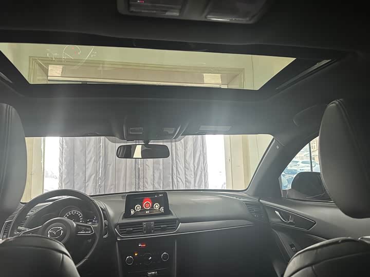 Фото 5 - Mazda CX-4