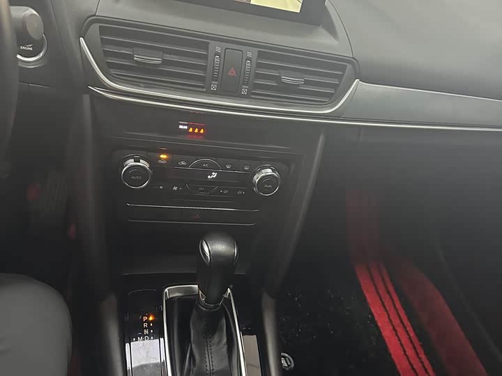 Фото 7 - Mazda CX-4